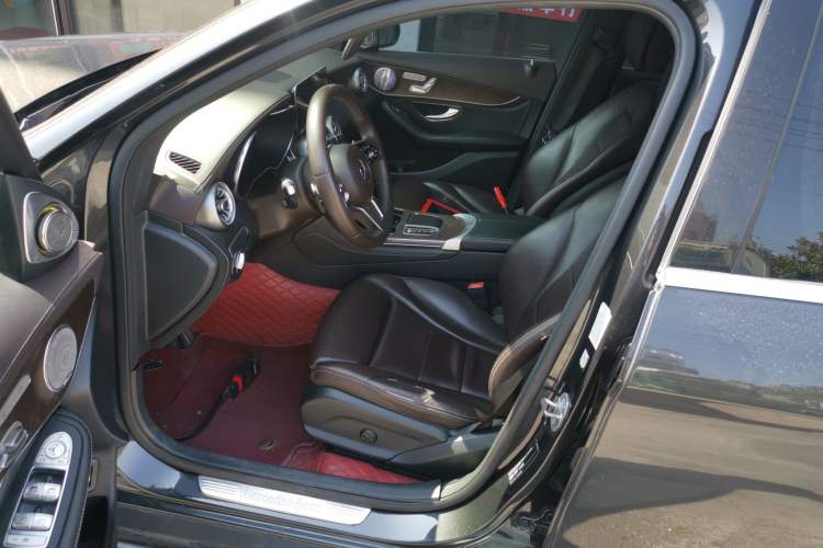 Used Mercedes-Benz GLC 2020 Facelift GLC 300 L 4MATIC Dynamic Edition