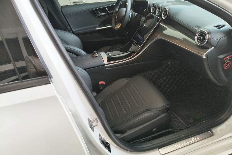 Used Mercedes-Benz C-Class 2025 C 260 L Obsidian Night Sport Edition
