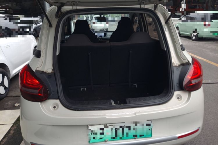 Used Wuling Bingo 2023 333 km Fast-Share Version Trunk