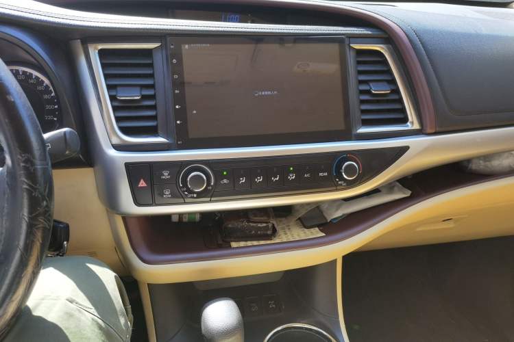 Used Toyota Highlander 2015 2.0T Four-Wheel Drive Elite Edition 7-Seater