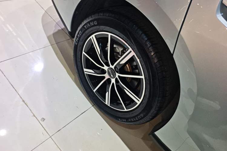 Used BYD Seal 06 New Energy 2024 DM-i 80KM Prestige Model Right Rear Wheel Hub