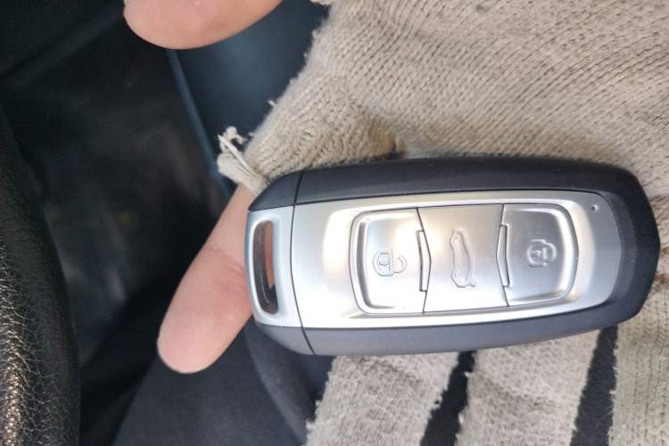 Used Geely Auto Emgrand X7 Sport 2016 1.8TD Automatic ZhiZun Version Vehicle Key