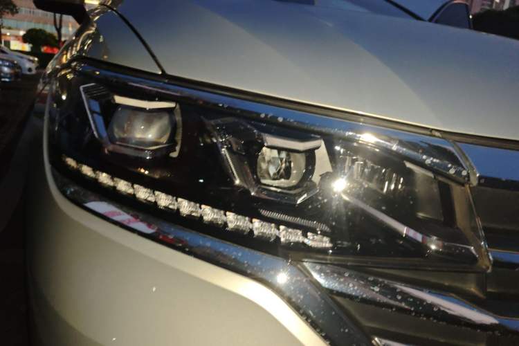 Used Volkswagen Viloran 2020 330TSI Luxury Edition