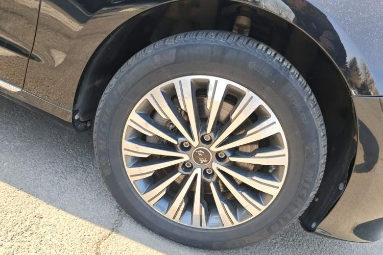 Used Hongqi H7 2018 2.0T Elite Edition