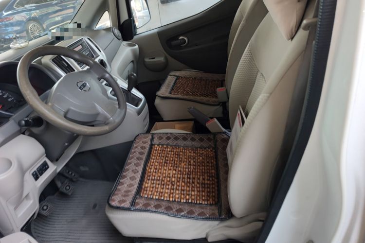 Used Nissan NV200 2016 Revised Version 1.6L Manual Luxury Edition
