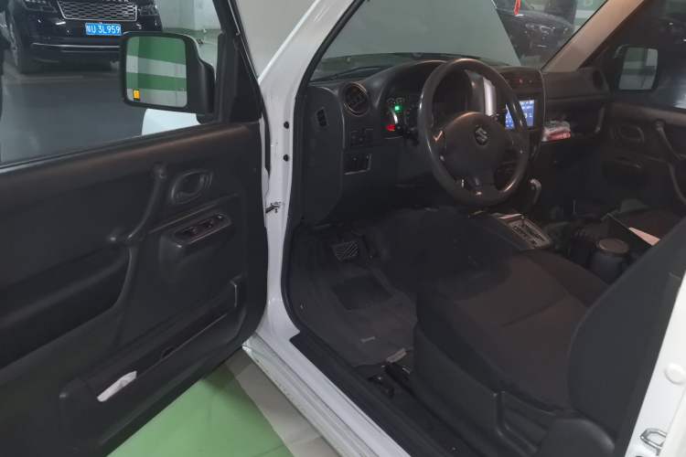 Used Suzuki Jimny 2012 1.3 AT JLX Navigation Edition
