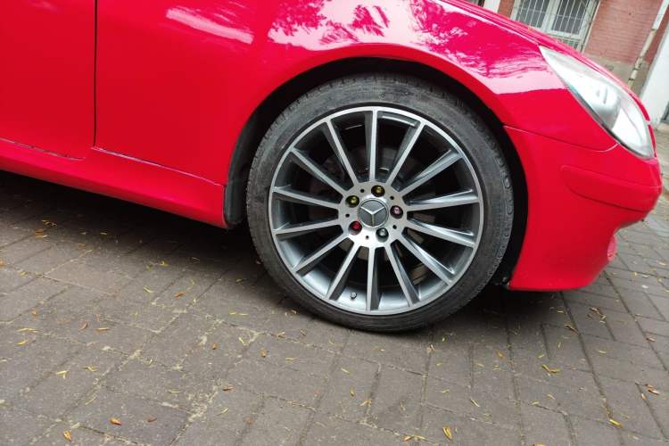 Used Mercedes-Benz SLK-Class 2006 SLK 280 Right Front Wheel Hub