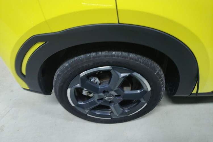 Used BYD Seagull 2023 Flying Edition Right Rear Wheel Hub