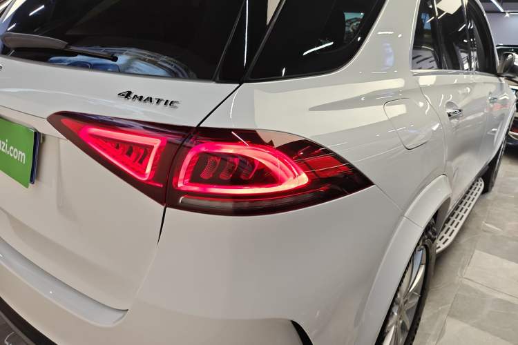 Used Mercedes-Benz GLE 2020 Restyled GLE 350 4MATIC Fashion Edition Exterior 3