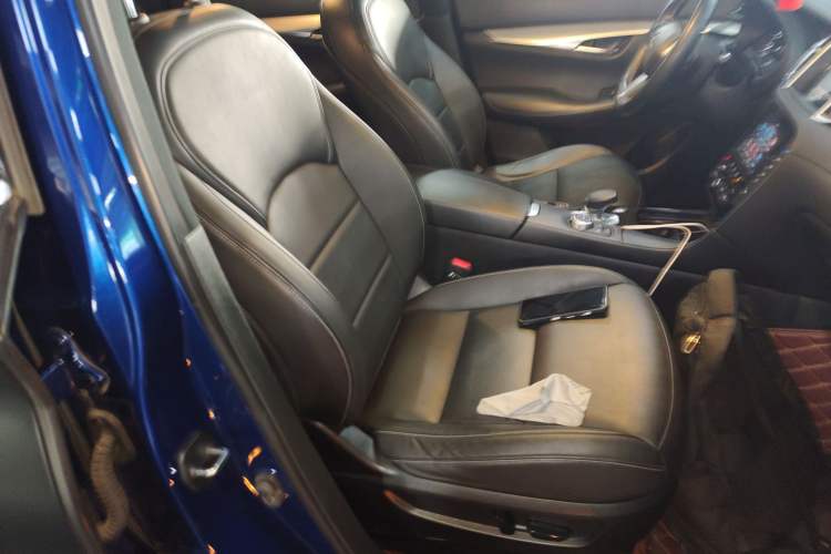 Used Infiniti QX50 2020 Revised Version 2.0T Two-Wheel Drive Fashion Edition Right Front Seat