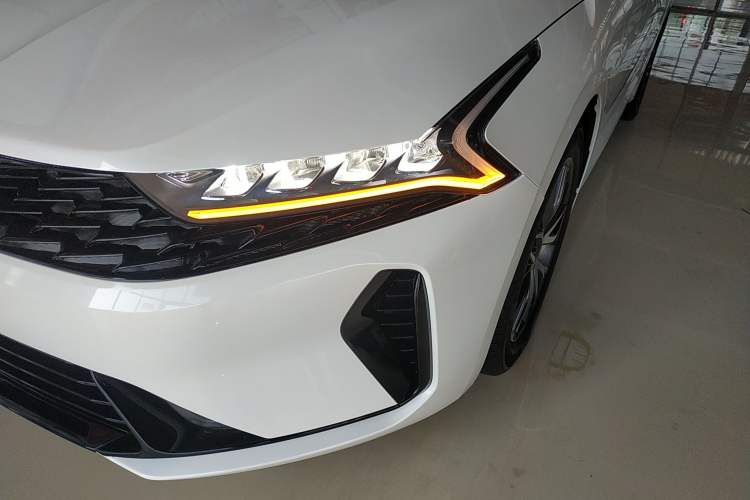 Used Kia K5 2021 270T CVVD Fashion Edition