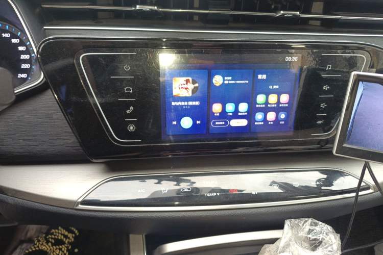 Used CHANGAN OSHAN X7 2020 1.5T Automatic Luxury Version Audio And AC Panel