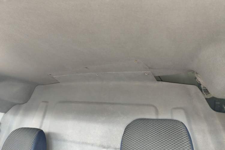 Used Dongfeng Yufeng EM26 2023 High-End Model 41.86 kWh CATL Headliner