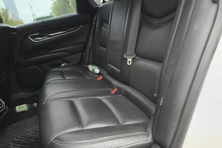 Used Cadillac XTS 2013 28T Luxury Model