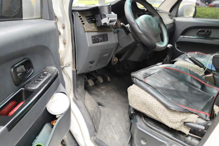 Used Jinbei Hiace X30 2013 1.3L Comfort Model Driver Seat