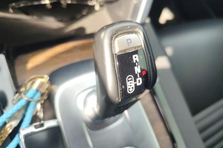 Used Land Rover Discovery Sport New Energy 2021 P300e Performance Tech Edition