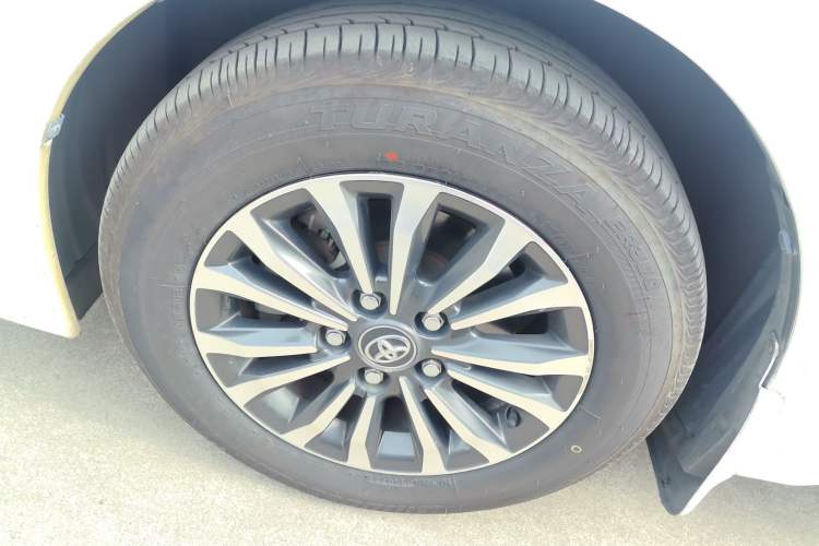 Used Toyota Corolla 2017 Revised Version 1.2T S-CVT GL