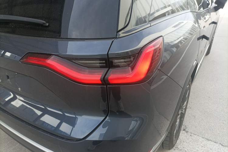 Used Nio ES8 2022 100kWh Signature Edition Six-Seater Right Rear Taillight
