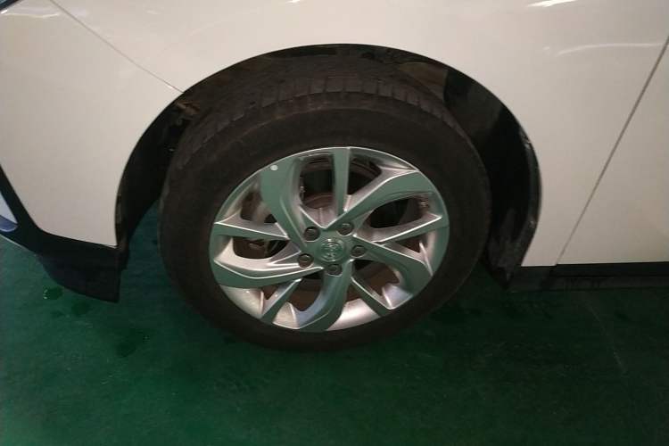 Used Buick Velite 6 2023 Revised Version 430 km Range – Commuter Edition