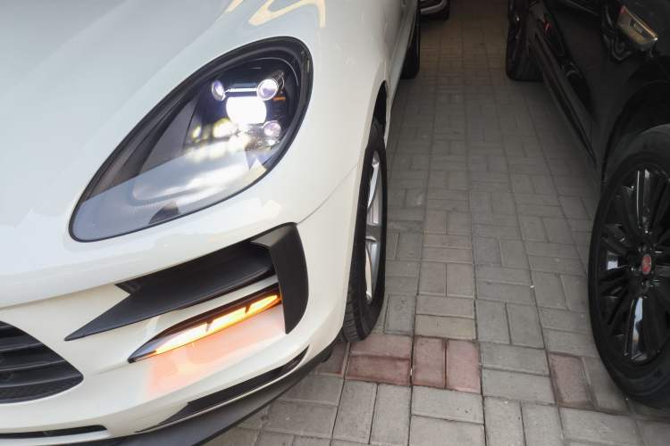 Used Porsche Macan 2021 Macan 2.0T
