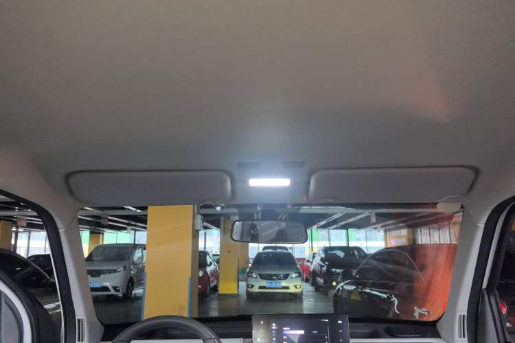 Used Geely Galaxy Panda 2023 Panda Mini 200km Endurance Bear
