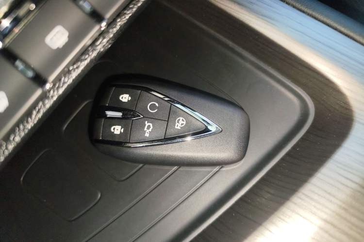 Used CHANGAN X7 PLUS 2024 1.5T Automatic Luxury 7-Seater Interior 1