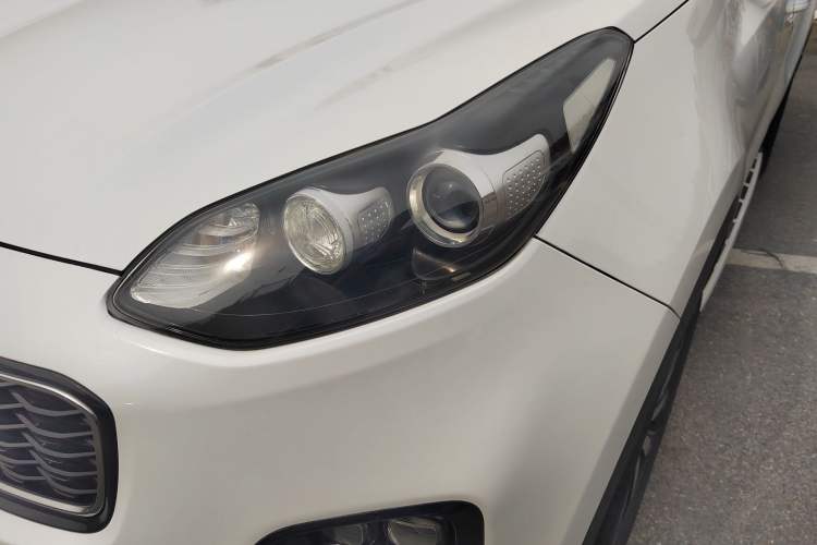 Used Kia KX5 2016 2.0L Automatic 2WD GLS Left Front Headlight