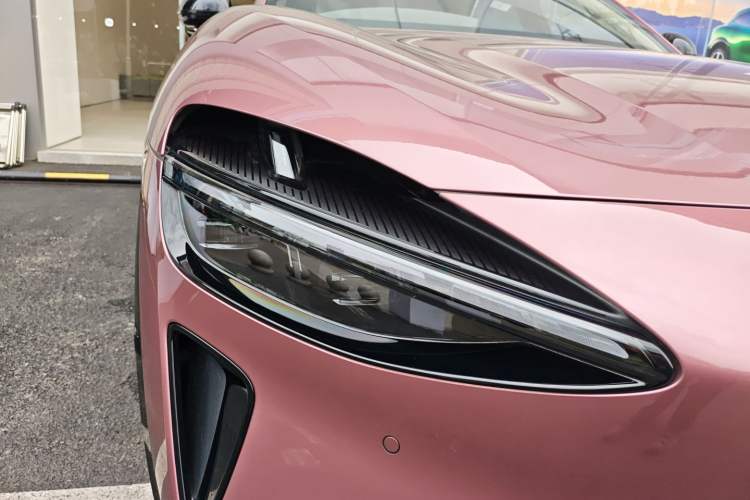 Used Xiaomi Auto YU7 2025 Ultra-Long Range High-Performance All-Wheel-Drive Max Edition