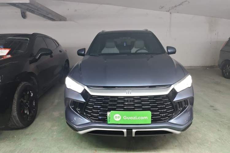 Used BYD Song Pro New Energy 2024 HONOR Edition DM-i 71KM Navigation Model
