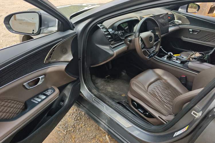 Used BYD Han 2022 EV Genesis Edition 715 km Front-Wheel-Drive Flagship Model Driver Seat