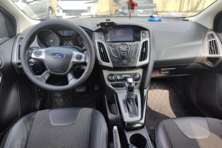 Used Ford Focus 2012 Sedan 1.6L Automatic Fashion Edition