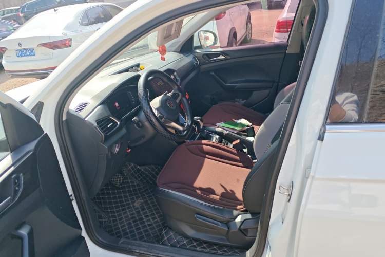 Used Volkswagen Tacqua 2020 1.5L Automatic Yue