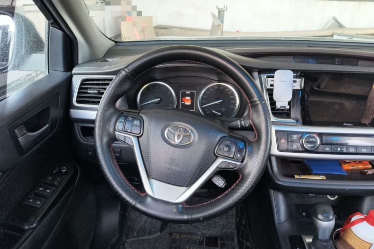 Used Toyota Highlander 2018 2.0T Four-Wheel Drive Luxury Version 7 Seats China VI Standard