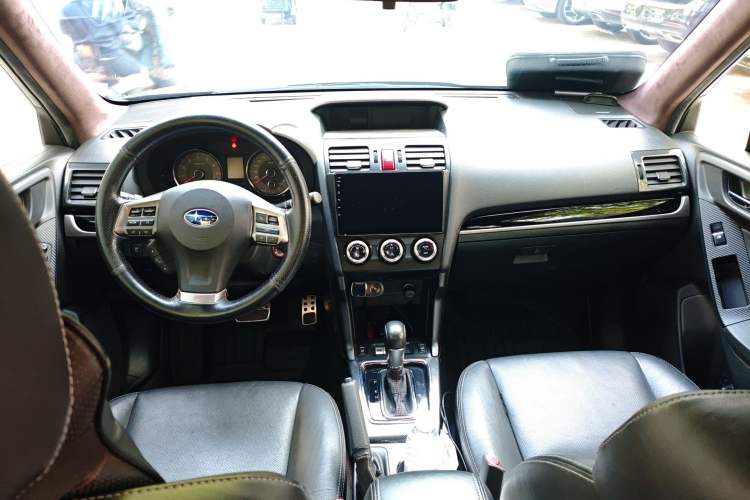 Used Subaru Forester 2013 2.0i Automatic Luxury Edition
