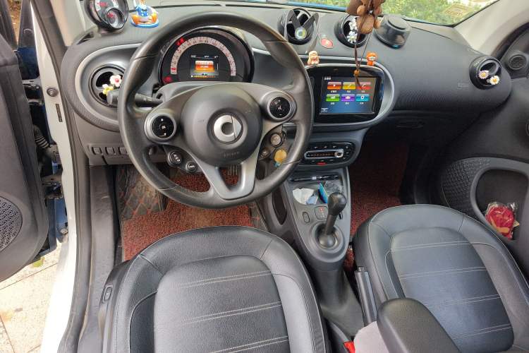 Used smart fortwo 2016 0.9T 66kW Hardtop Pioneer Edition