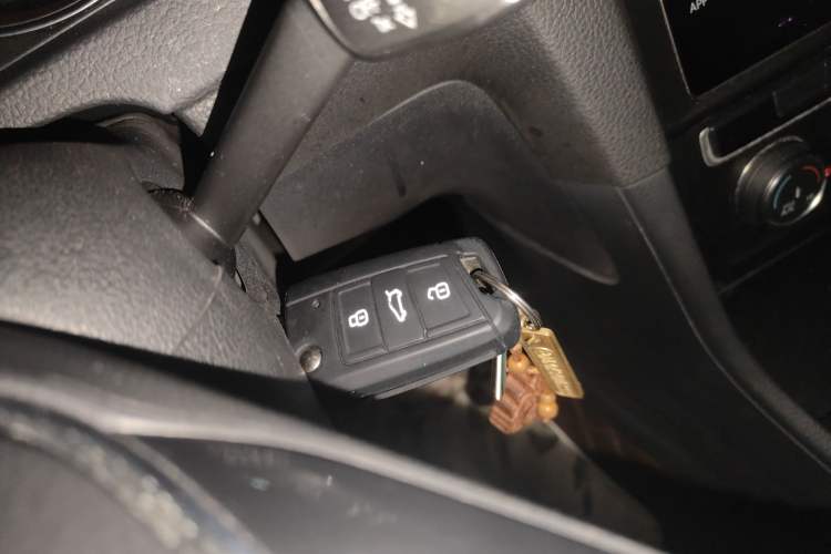 Used Volkswagen Golf 2019 1.8TSI Travel Edition
