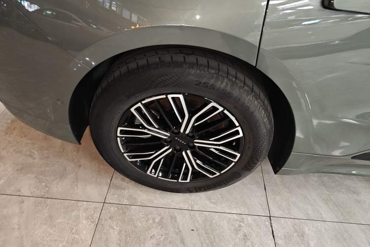 Used Zeekr 001 2025 WE Edition 95 kWh All-Wheel Drive