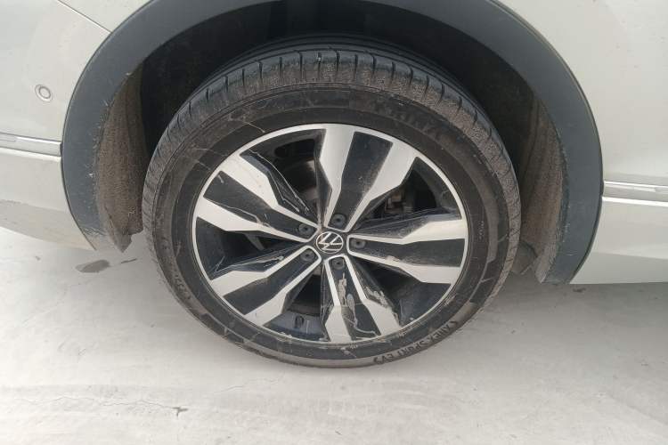 Used Volkswagen Tiguan L 2022 330TSI Automatic Two-Wheel Drive R-Line Enhanced Edition Right Rear Wheel Hub