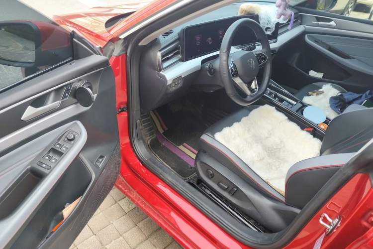 Used Volkswagen Lamando 2024 Lavida L 280TSI DSG Cool & Spicy Edition Driver Seat