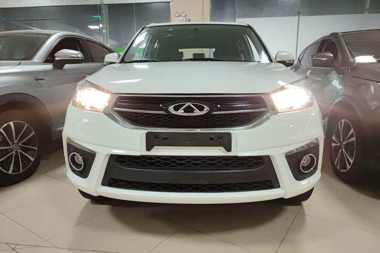 Used Chery Tiggo 3 2015 1.6L Manual Zhishang Commemorative Edition Front