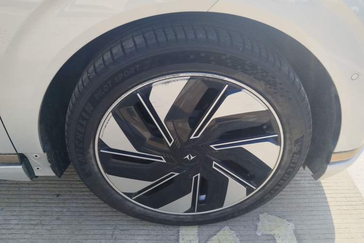 Used Dongfeng eπ eπ008 2025 210 Ultra LikeYi Edition 5-Seater