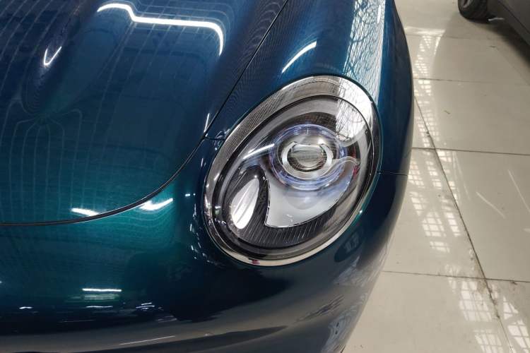 Used ORA Good Cat 2023 401 km Standard Range Prestige Version Lithium Iron Phosphate
