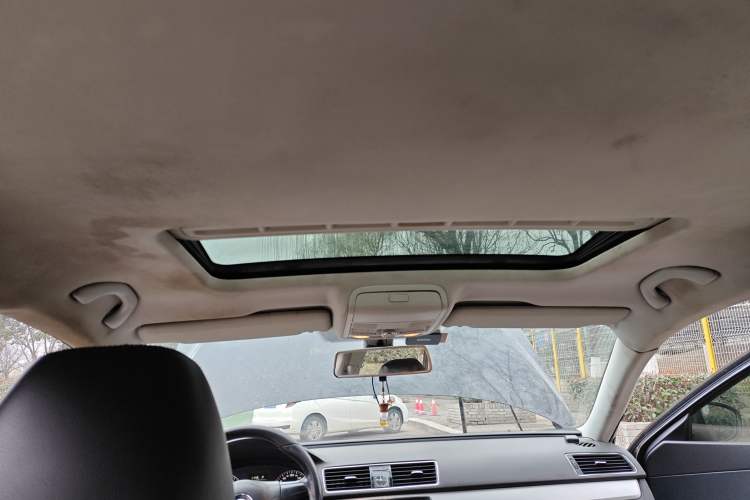 Used Volkswagen Passat 2013 1.8TSI DSG Prestige Edition Headliner