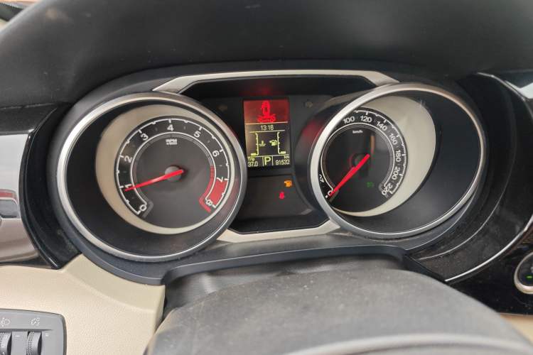 Used MG GS 2015 2.0TGI TST Luxury Edition Odometer Close Up