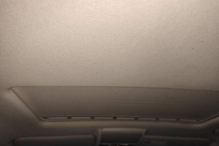 Used Volkswagen Lavida 2017 1.6L Automatic Comfort Edition Headliner