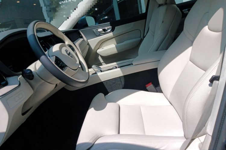 Used Volvo XC60 New Energy 2024 T8 Plug-in Hybrid Long-Range All-Wheel Drive Smart Luxury Edition