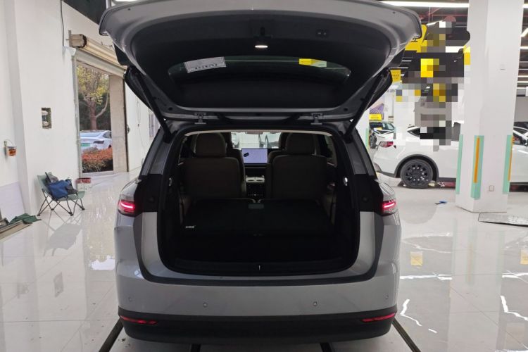 Used Li Auto i8 2025 Model Standard Version