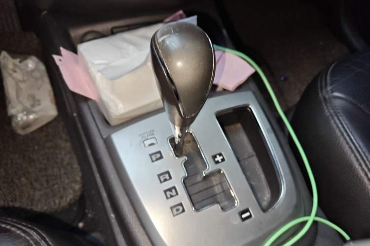 Used Hyundai Santa Fe Classic 2011 2.4 Comfort Edition 7-Seater Two-Wheel Drive