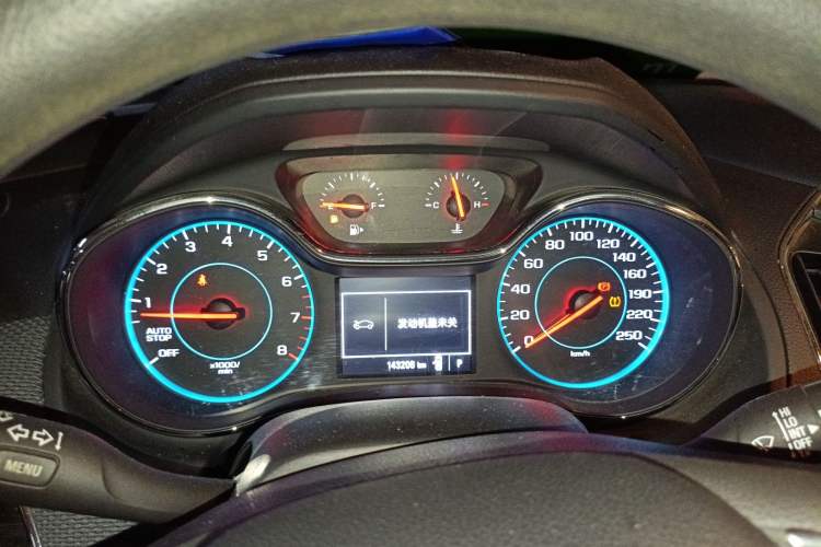 Used Chevrolet Cruze 2017 1.5L Automatic Pioneer Sunroof Edition
