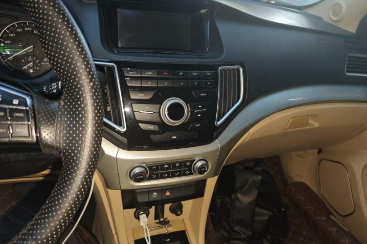 Used Great Wall C30 2016 1.5L AMT Comfort Model
